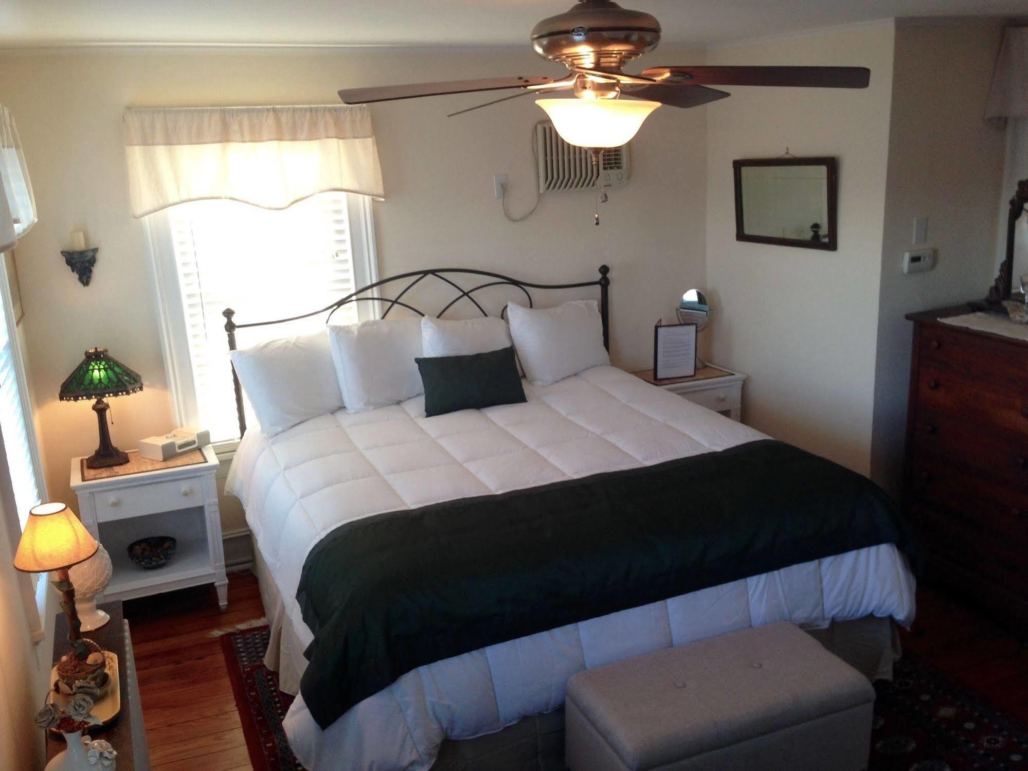 The Stirling House Waterfront Inn Greenport Exterior foto